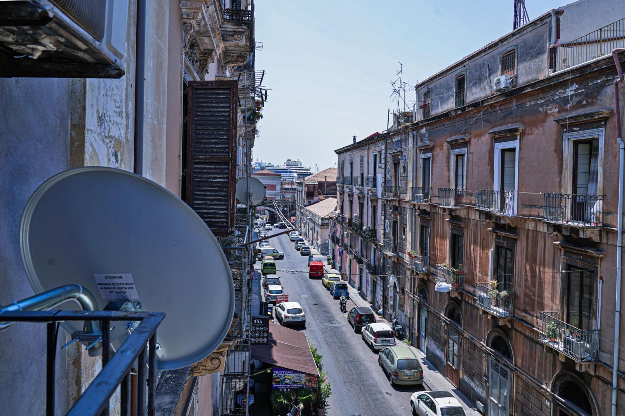 La Petite Suite Catania Luaran gambar