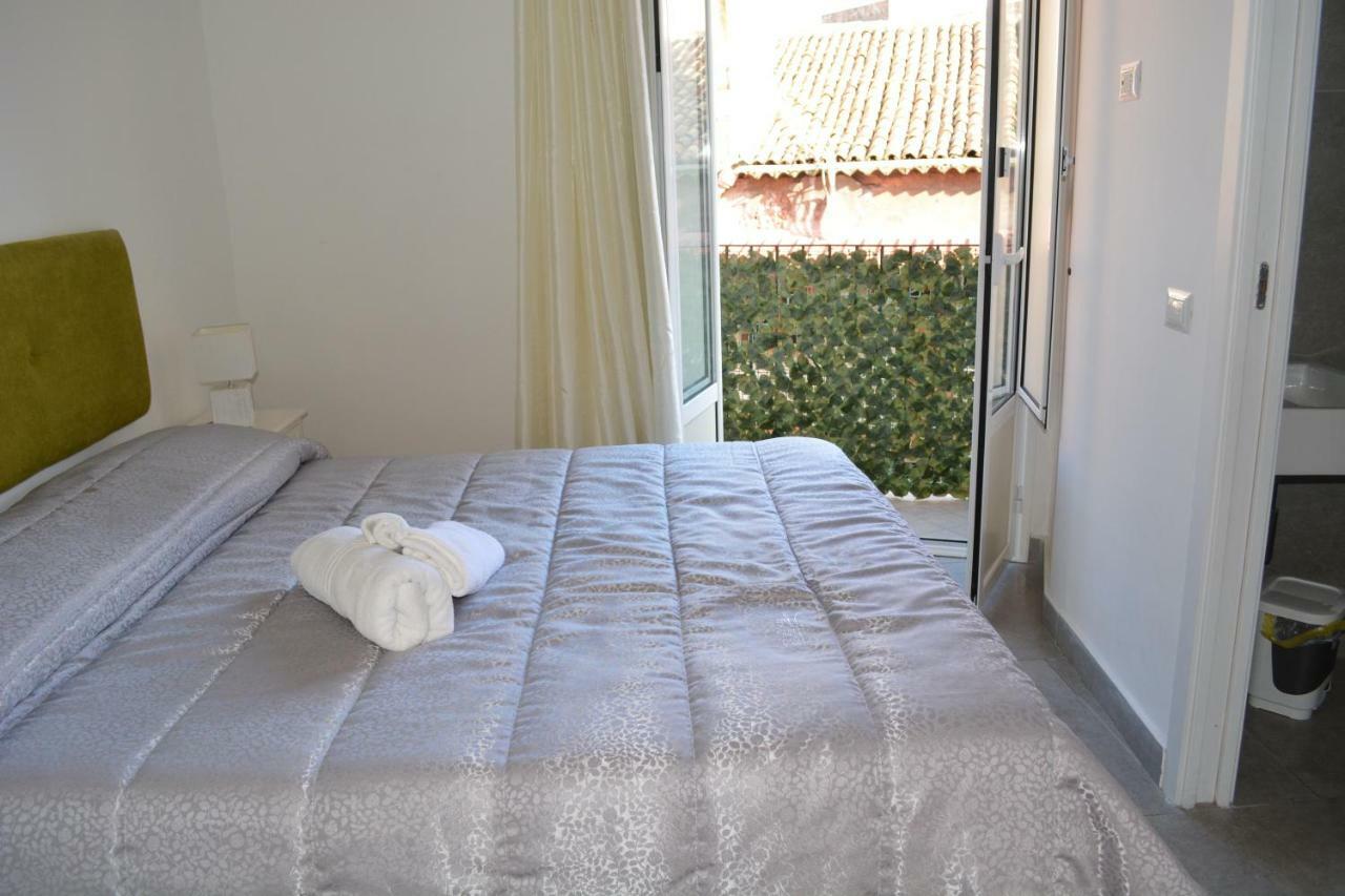 La Petite Suite Catania Luaran gambar