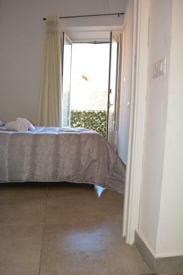 La Petite Suite Catania Luaran gambar